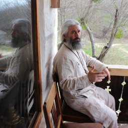 Moldavie : le monde en marge de Savatie Baștovoi, moine, écrivain et bâtisseur