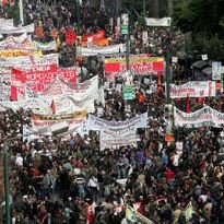 Grèce : salariés, chômeurs et retraités dans la rue contre l'austérité