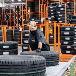 Sanctions : le Finlandais Nokian Tyres quittte la Russie et se relocalise en Roumanie