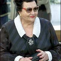 Jovanka Broz, la veuve de Tito, va enfin avoir un passeport !