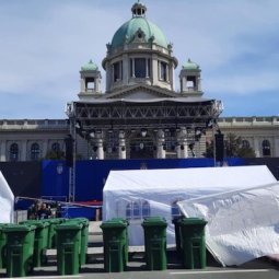 La contre-offensive de Vučić : kermesse politique sous haute tension en Serbie