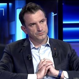Scandale des déchets en Albanie : le maire de Tirana préfère attaquer la presse