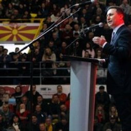 Macédoine : le gouvernement bat le rappel de ses fidèles et de ses obligés