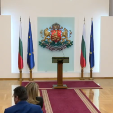 Bulgarie : Rumen Radev démissionne de la présidence pour se lancer dans la bataille des législatives