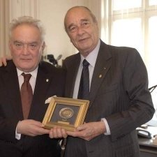 Bosnie-Herzégovine : Jacques Chirac, élu citoyen d'honneur de Sarajevo