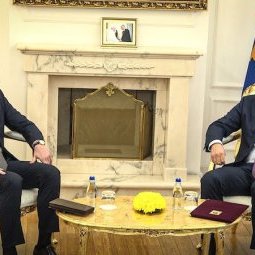 Kosovo : le président Thaçi s'invite à la partie de poker entre VV et la LDK