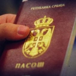 Kosovo : les Serbes vont aussi, enfin, bénéficier de la libéralisation des visas Schengen