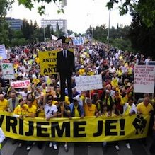 Monténégro : l'opposition ne relâche pas la pression