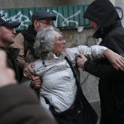 Serbie : quand la police défend l'image de Ratko Mladić