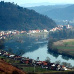 Croatie : Hrvatska Kostajnica, bienvenue dans une ville fantôme