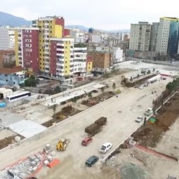 Albanie : à Tirana, le boom de la bétonisation
