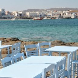 Grèce : malgré la relance du tourisme, retour à la récession