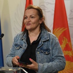 Monténégro : comment vit et travaille Jelena Jovanović, journaliste ciblée par la mafia