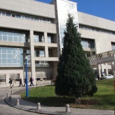 Bosnie-Herzégovine : l'hôpital de Sarajevo se débarrasse enfin de Sebija Izetbegović
