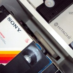 L'âge d'or de la VHS : splendeur et décadence des vidéoclubs yougoslaves
