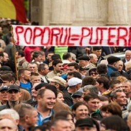 Moldavie : manifestation massive contre le gouvernement et la corruption