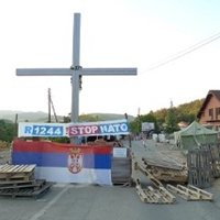 Nord du Kosovo : Pristina tente de reprendre les postes frontières