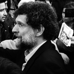 Turquie : la CEDH hausse le ton, Osman Kavala reste en prison