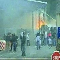 Kosovo : le poste de Jarinje incendié par des hooligans serbes