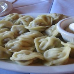 Blog • Colțunași et pelmeni, que cachent les raviolis de Moldavie ?