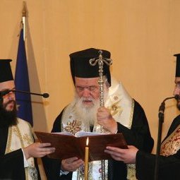 Coronavirus en Grèce : l'Église orthodoxe sous le feu des critiques