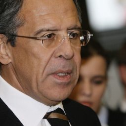 Sergueï Lavrov : Entre Bruxelles et Moscou, « la Serbie est absolument libre de ses choix »