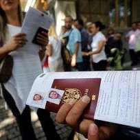 Bruxelles propose de lever les visas pour les citoyens serbes, monténégrins et macédoniens