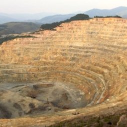 Roumanie : après l'abandon du projet Roșia Montană, le temps des procès