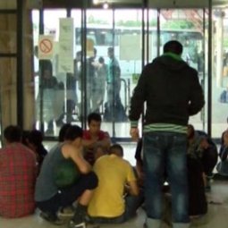Réfugiés : à Subotica, des autocars vers la Hongrie