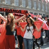 Législatives en Albanie : les partis politiques à la pêche aux voix de la diaspora