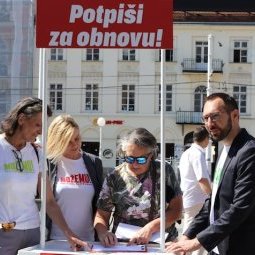 Législatives en Croatie : avec Možemo, l'émergence d'une gauche rouge et verte