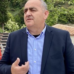 Albanie : l'arrestation du maire d'Himara, bras de fer entre Athènes et Tirana