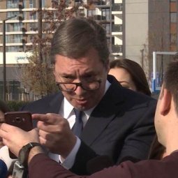 Revue de presse • Serbie : Vučić à l'hôpital ? La faute aux journalistes !