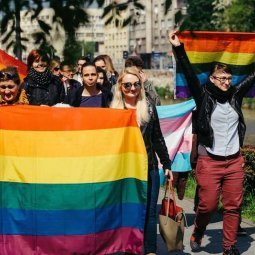 LGBT+ : en Bosnie-Herzégovine, la première Marche des fiertés déclenche un torrent de haine