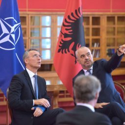 Guerre en Ukraine : l'Albanie coincée entre l'Otan et Open Balkans