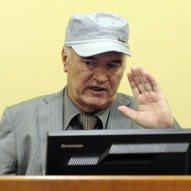 A l'ouverture de son procès, Ratko Mladić nargue les survivants