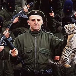 Guerres en Yougoslavie : les milices paramilitaires serbes, outils de Milošević pour semer la terreur