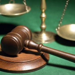 Crime organisé, corruption, liberté d'expression : les faibles progrès de la Serbie