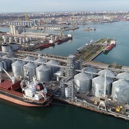 Roumanie : Constanța, le port devenu essentiel pour exporter les céréales d'Ukraine