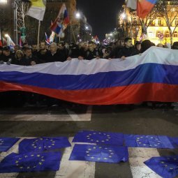 Serbie : pourquoi un tel soutien populaire à la Russie de Poutine ?