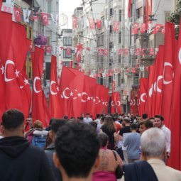Centenaire de la Turquie : Erdoğan, successeur ou rival d'Atatürk