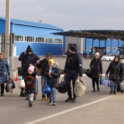 Guerre en Ukraine : débordée par l'afflux de réfugiés, la Moldavie appelle à l'aide