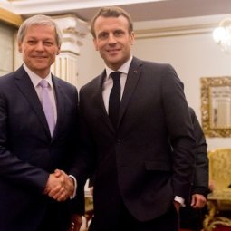 Dacian Cioloş, le « Macron roumain » en campagne pour les européennes, et un peu pour la présidentielle