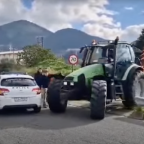 Grèce : les agriculteurs bloquent les routes et les aéroports