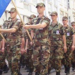 Croatie : des colonies de vacances en treillis en guise de nouveau service militaire ?