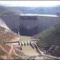 Énergie et corruption en Albanie : l'investisseur miracle finit en prison
