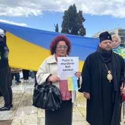 Les Grecs d'Ukraine fuient vers leur « mère patrie »