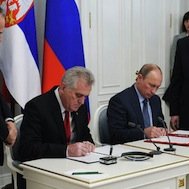 Kosovo et gros contrats : Nikolić et Poutine célèbrent la « relation fraternelle » entre la Serbie et la Russie