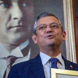 Turquie : Özgür Özel, le nouveau visage de l'opposition