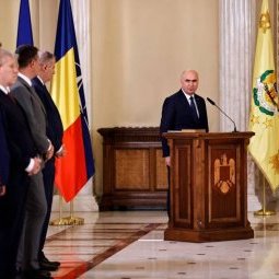 Roumanie : la démocratie à l'épreuve d'une « monstrueuse coalition »